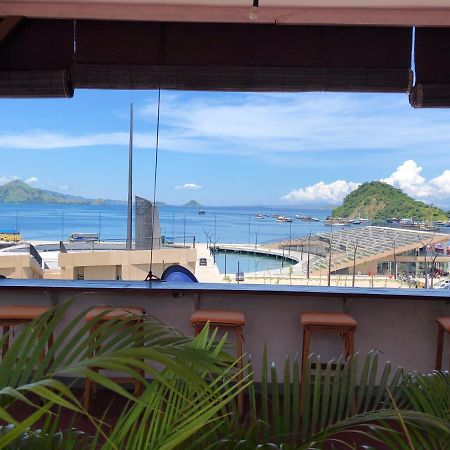 Blue Ocean Hotel Labuan Bajo Buitenkant foto