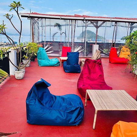 Blue Ocean Hotel Labuan Bajo Buitenkant foto