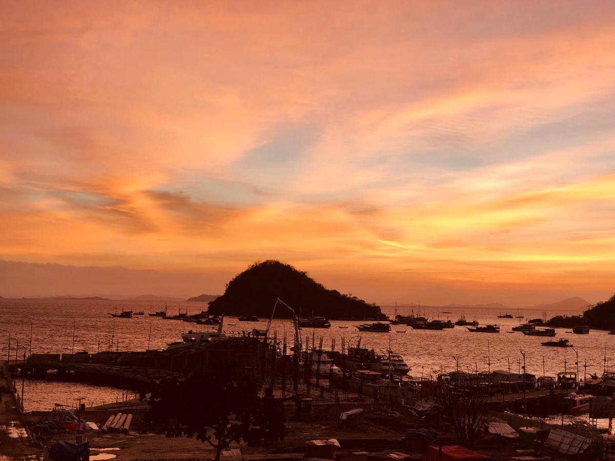 Blue Ocean Hotel Labuan Bajo Buitenkant foto