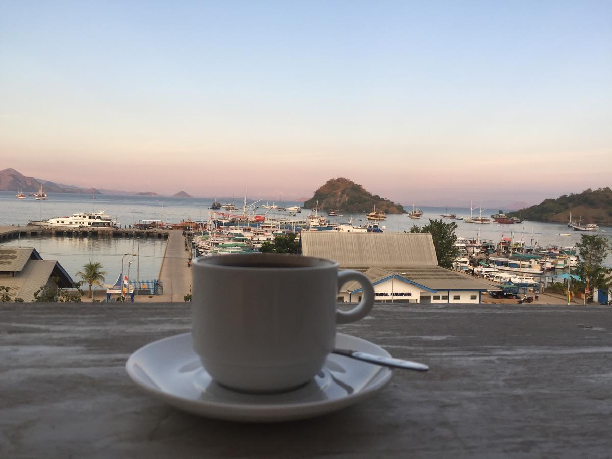 Blue Ocean Hotel Labuan Bajo Buitenkant foto