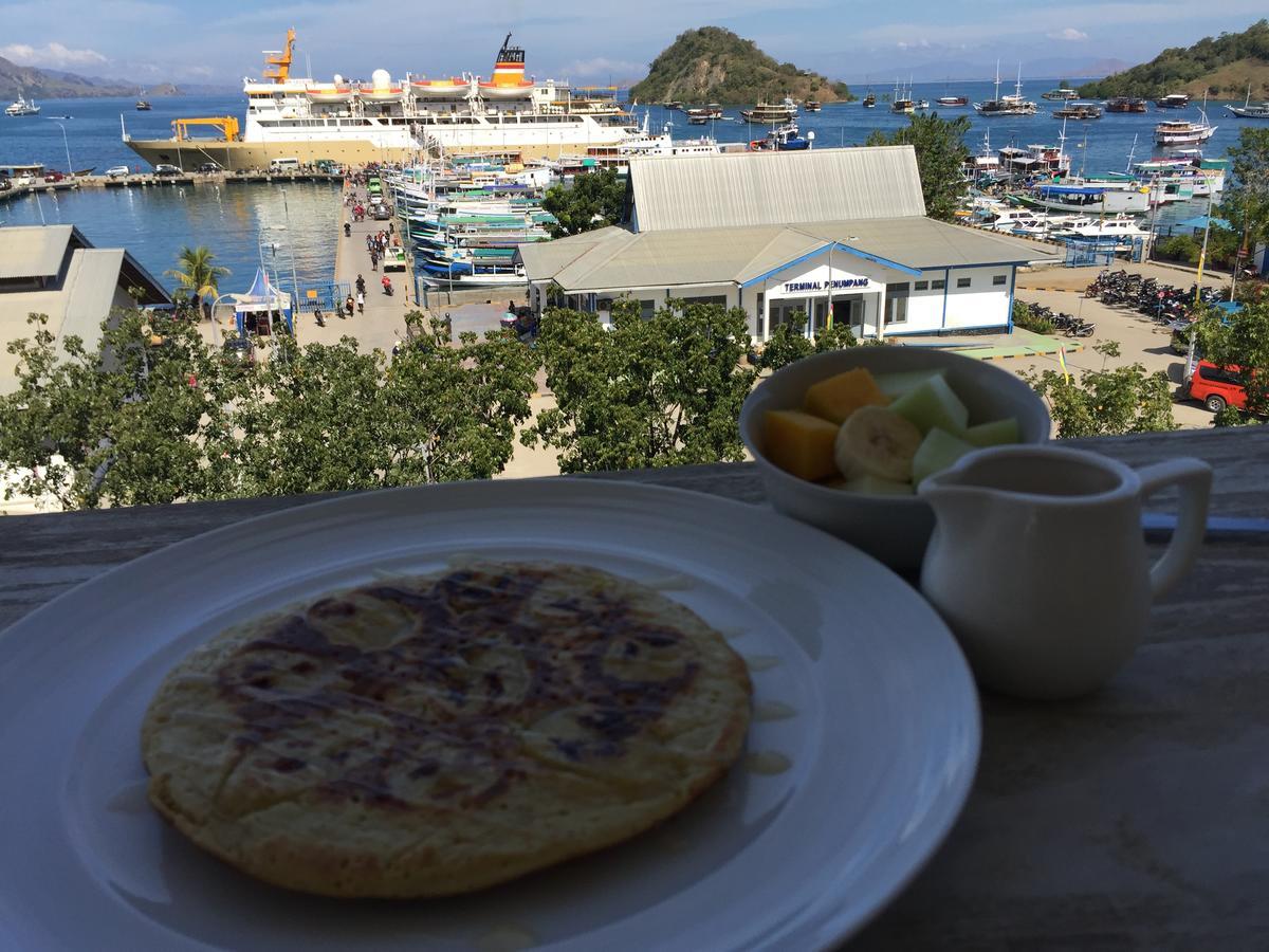 Blue Ocean Hotel Labuan Bajo Buitenkant foto