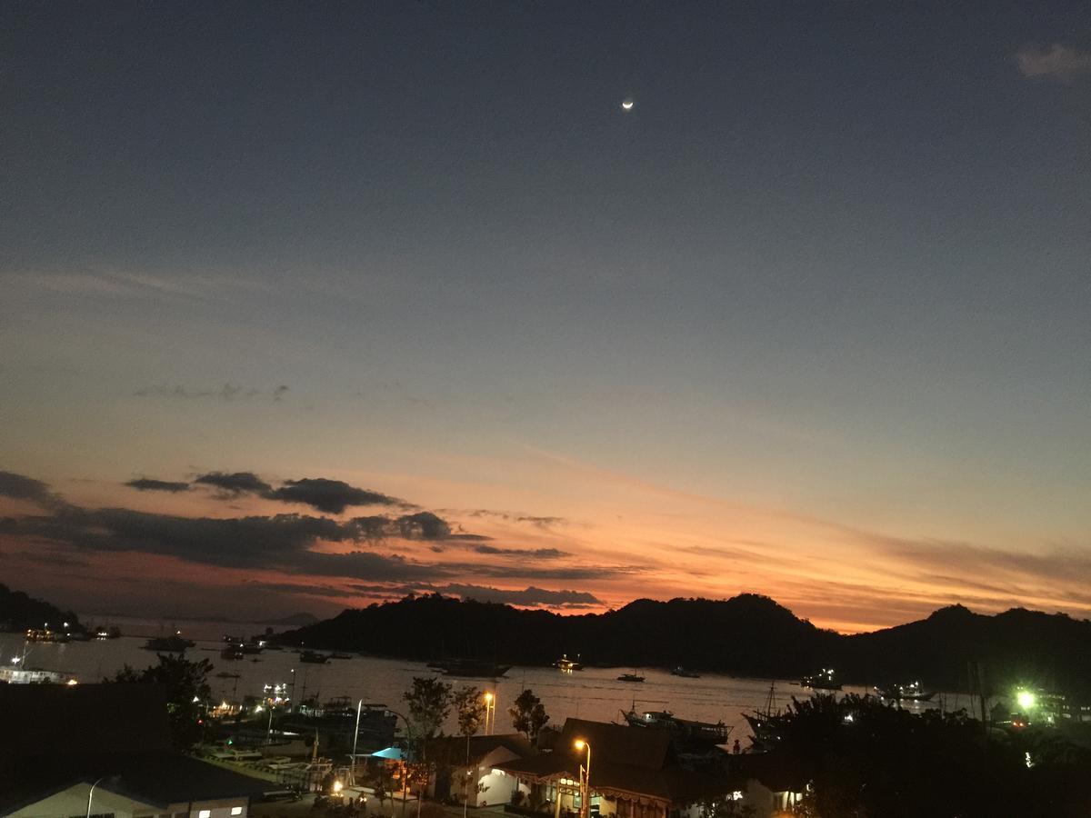 Blue Ocean Hotel Labuan Bajo Buitenkant foto