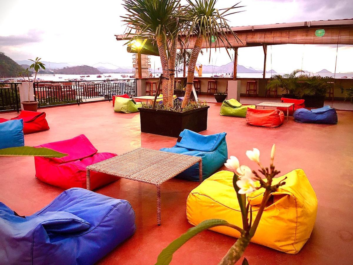 Blue Ocean Hotel Labuan Bajo Buitenkant foto